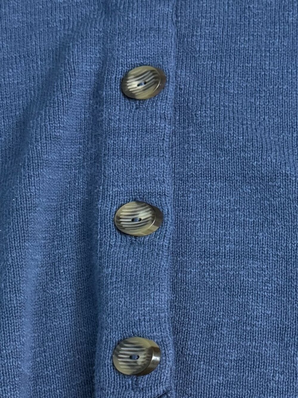 Willow Vintage Cotton Knit Cardigan with Asymmetrical Hem - Picture 2 of 10